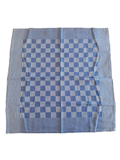 Theedoek geblokt blauw uitgewouwen