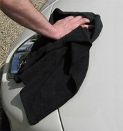 Microvezeldoek XL zwart in gebruik